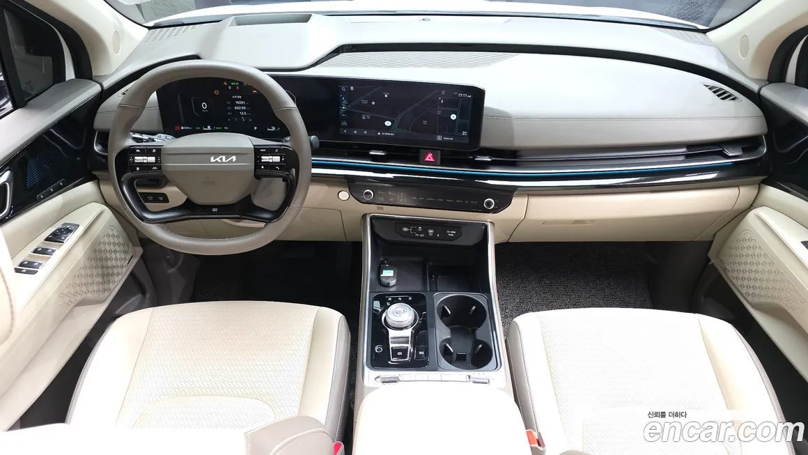 Kia Carnival — фото 10