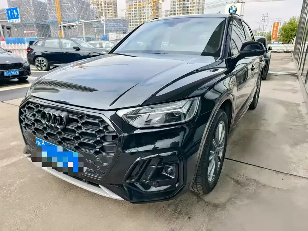 Audi Q5L 2023 из CN, фото 1