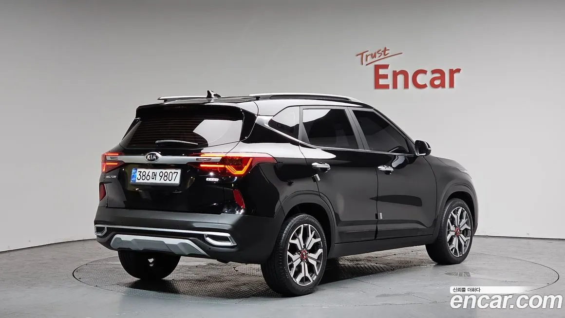 Kia Seltos 2022 из KR, фото 2