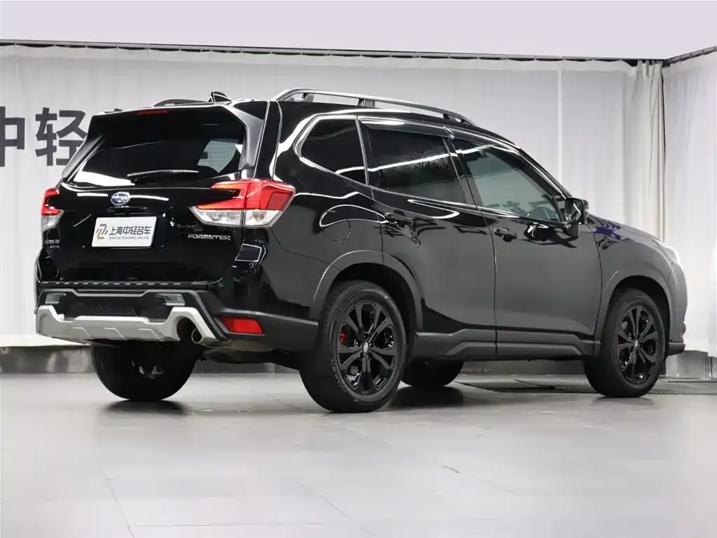 Subaru Forester 2023 из CN, фото 4