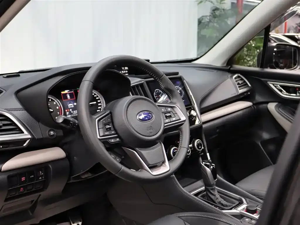 Subaru Forester 2023 из CN, фото 7