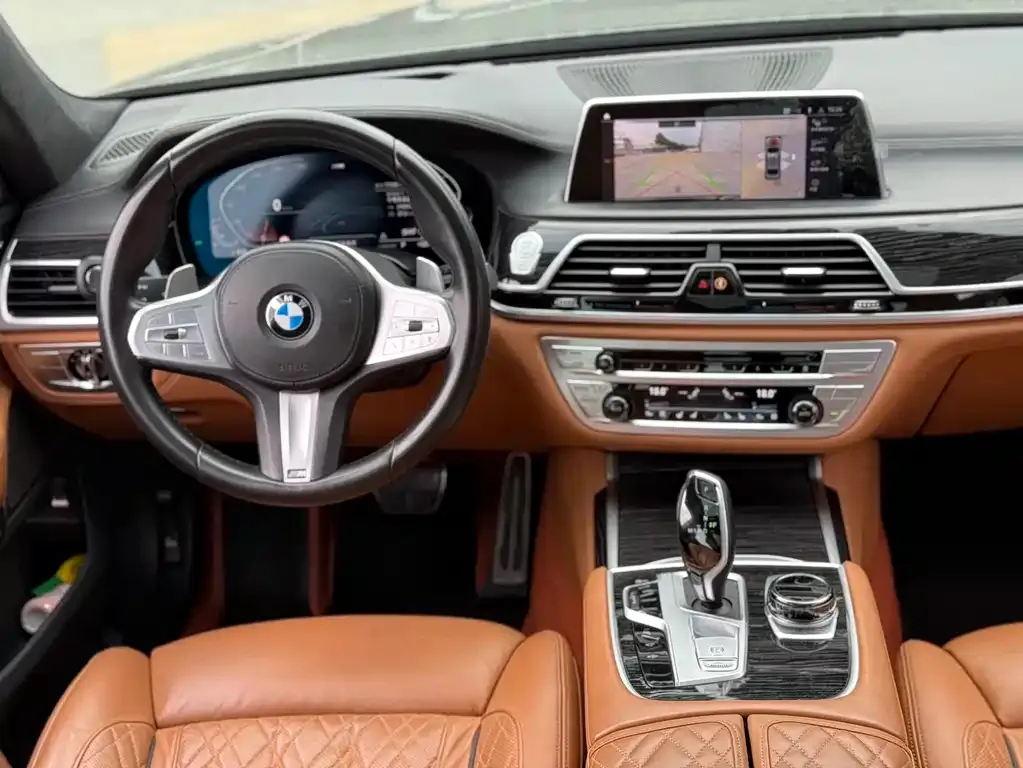 BMW 7 Series 2021 из CN, фото 3
