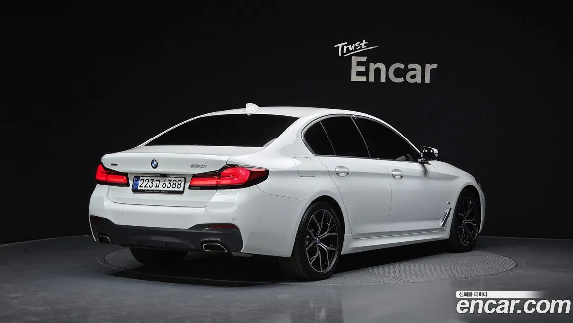 BMW 5-Series 2023 из KR, фото 6