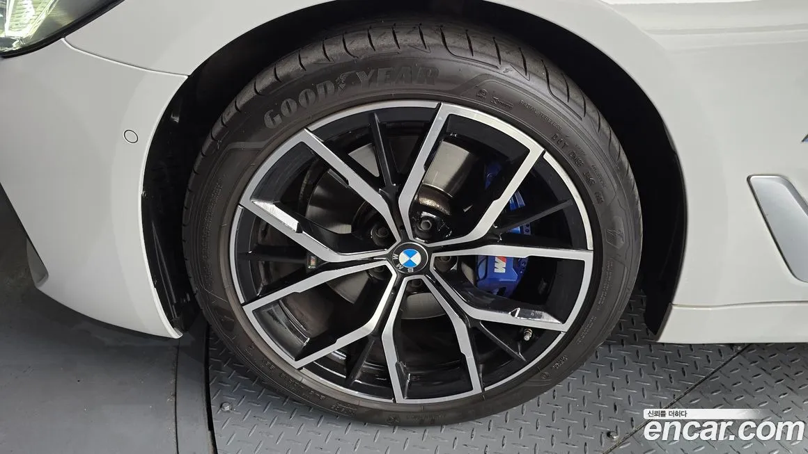 BMW 5-Series 2023 из KR, фото 7