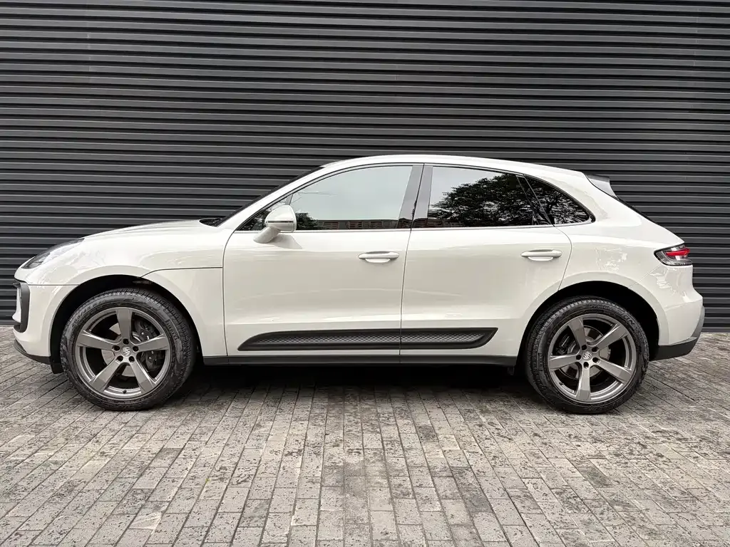 Porsche Macan — фото 9