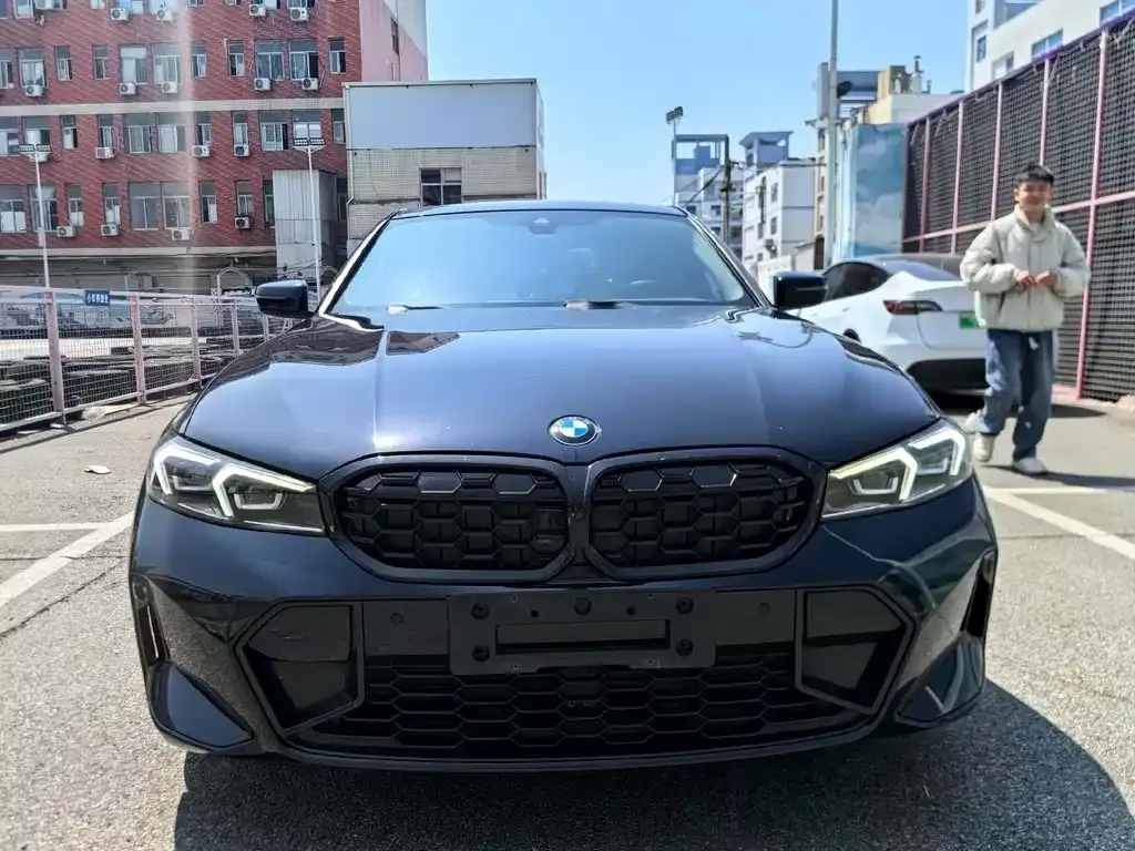 BMW 3 Series — фото 1