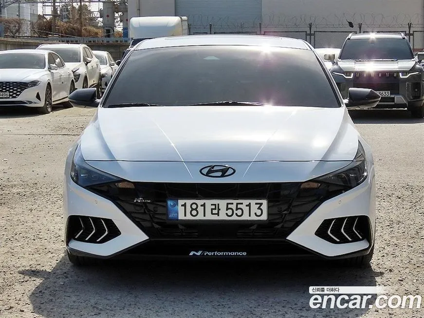 Hyundai AVANTE — фото 1