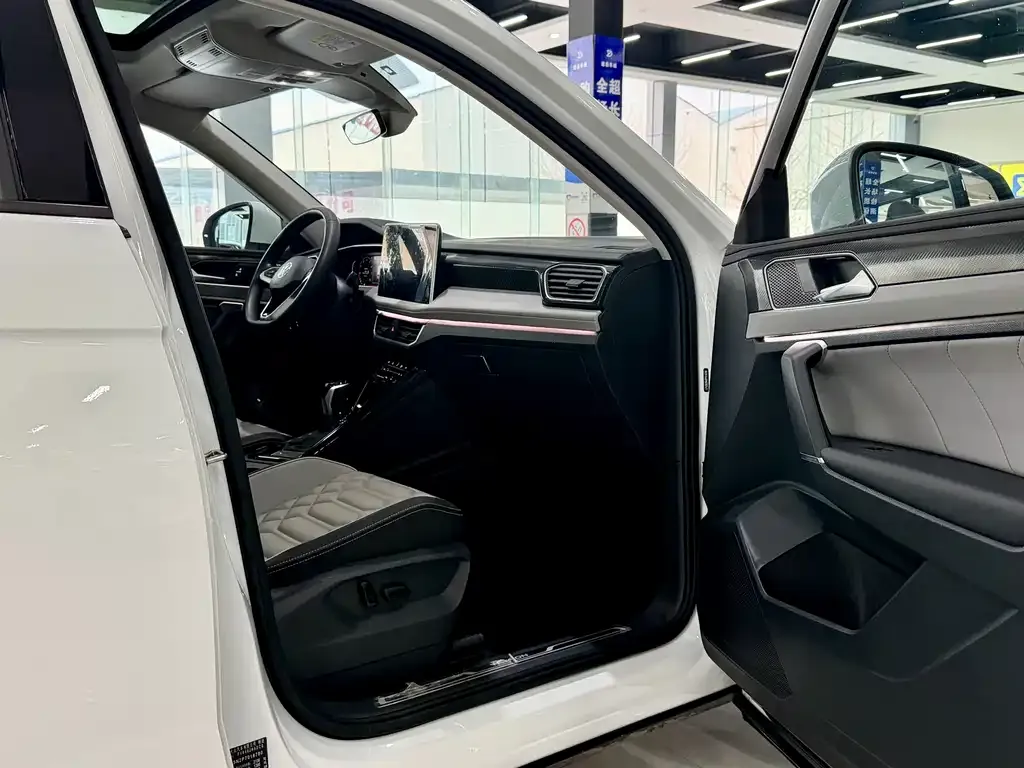 Volkswagen Tayron 2023 из CN, фото 8