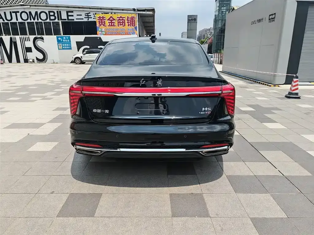 Hongqi H5 — фото 6