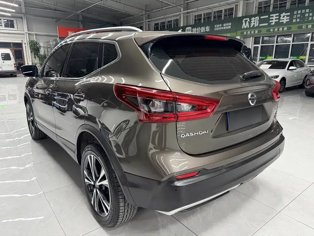 Nissan Qashqai — фото 6