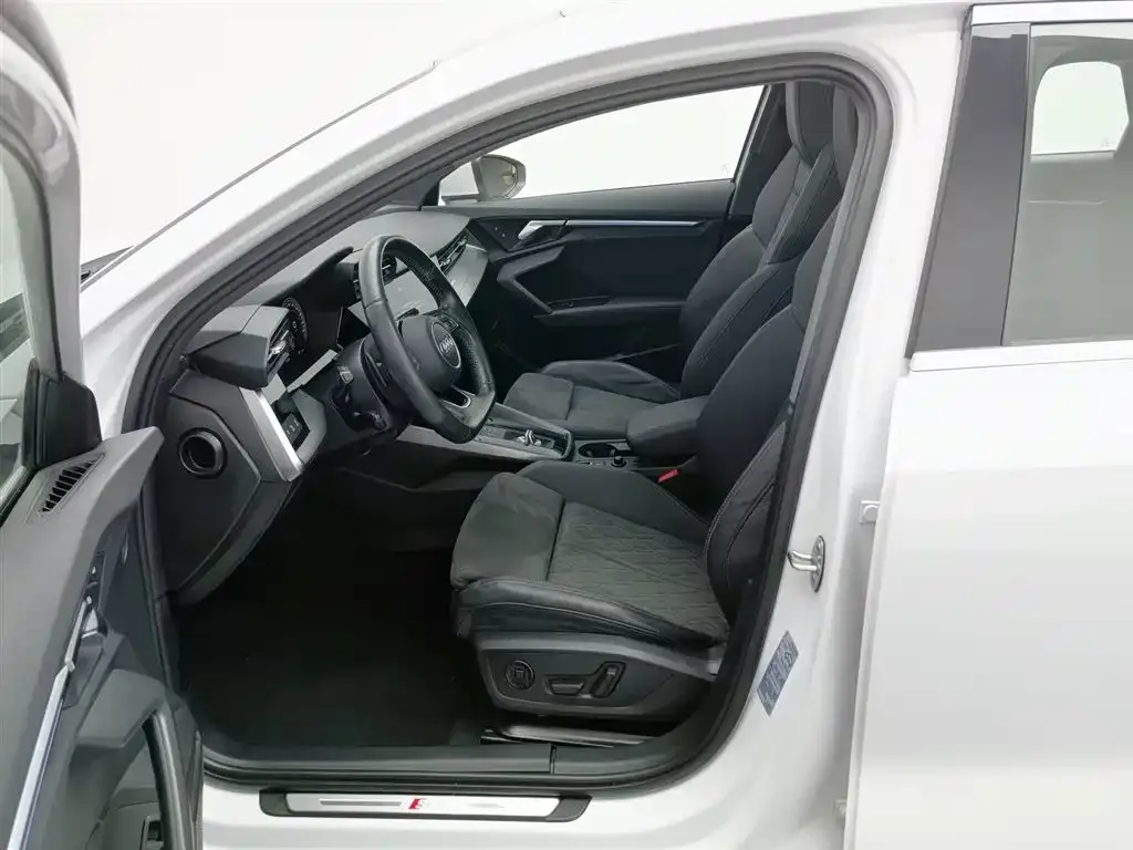 Audi A3 2021 из CN, фото 8