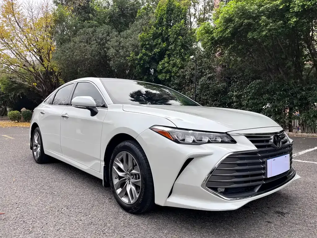 Toyota Avalon 2022 из CN, фото 1