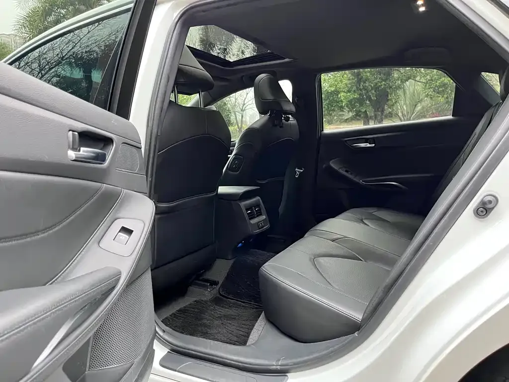 Toyota Avalon 2022 из CN, фото 5