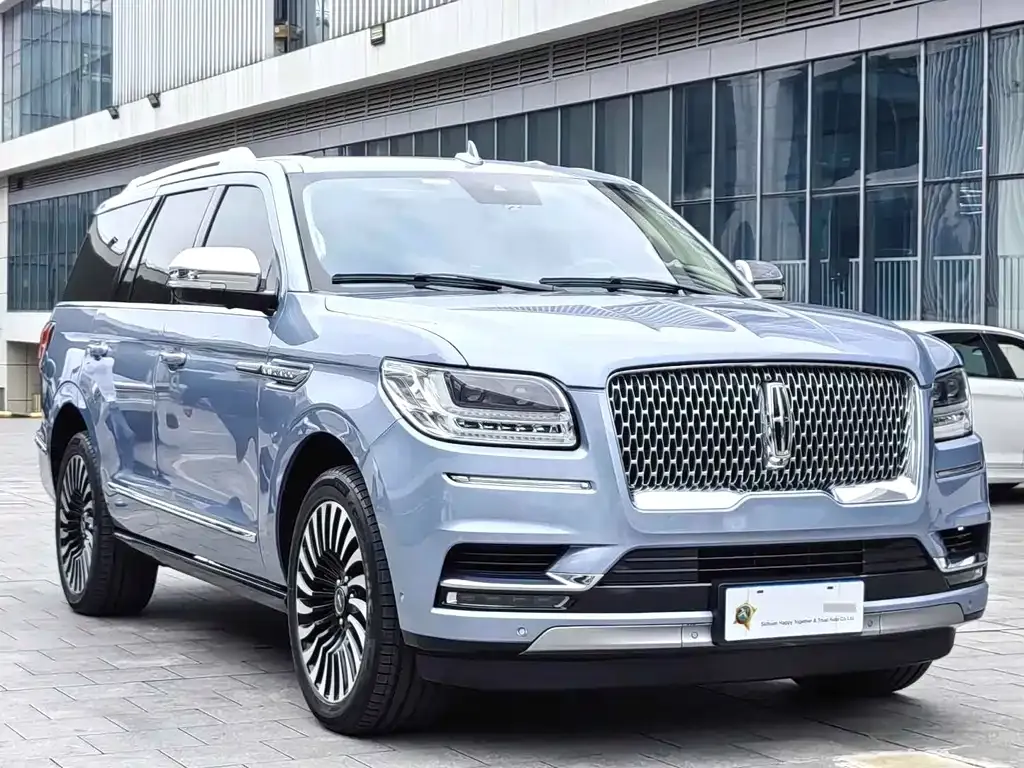 Lincoln Navigator — фото 9