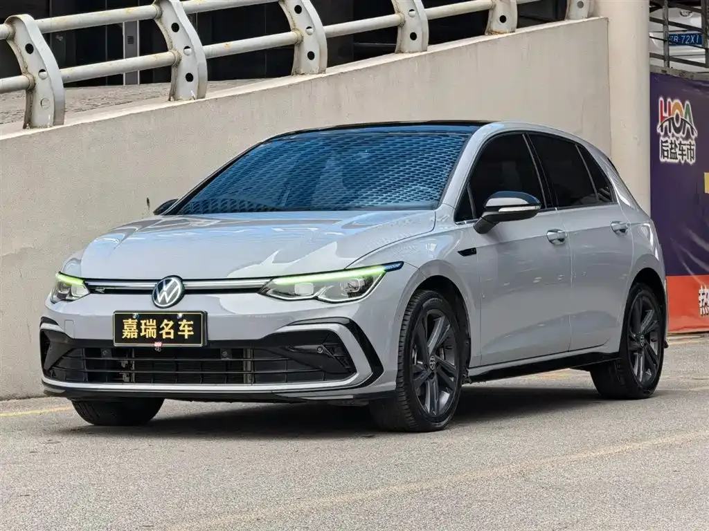 Volkswagen Golf 2024 из CN, фото 1