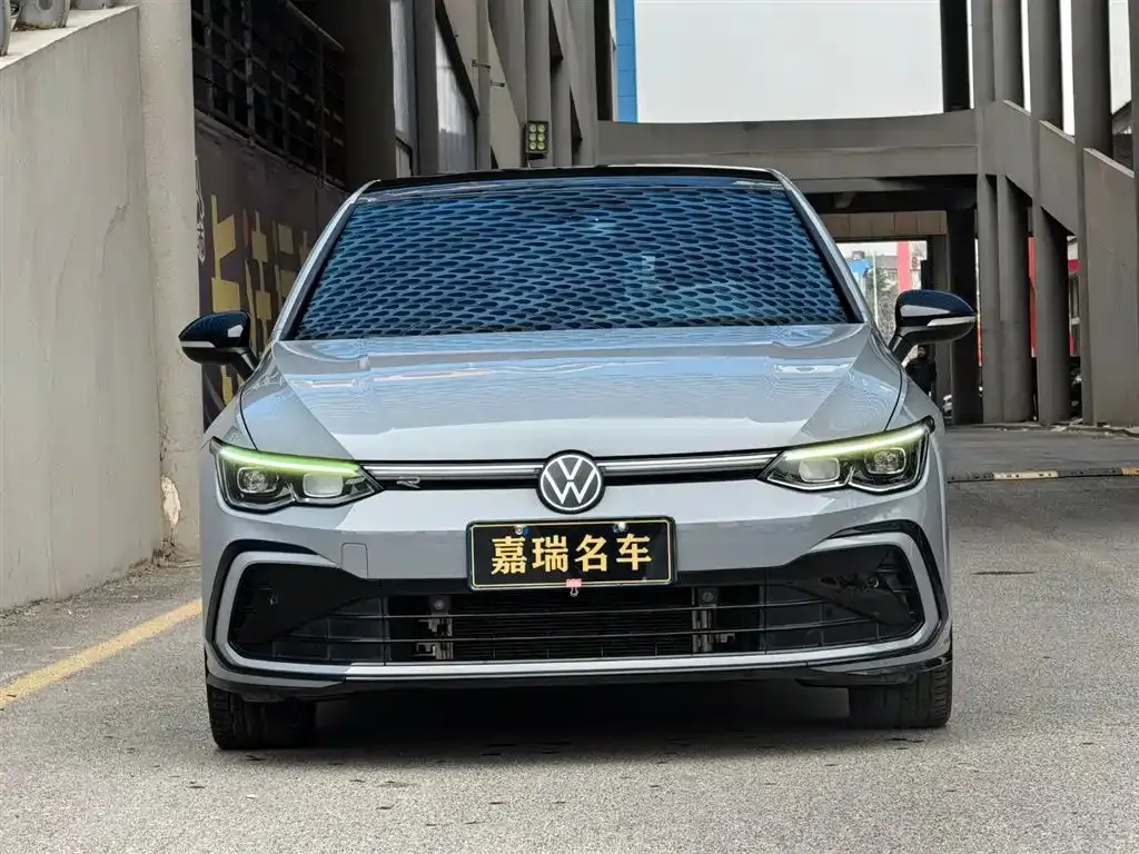 Volkswagen Golf 2024 из CN, фото 4