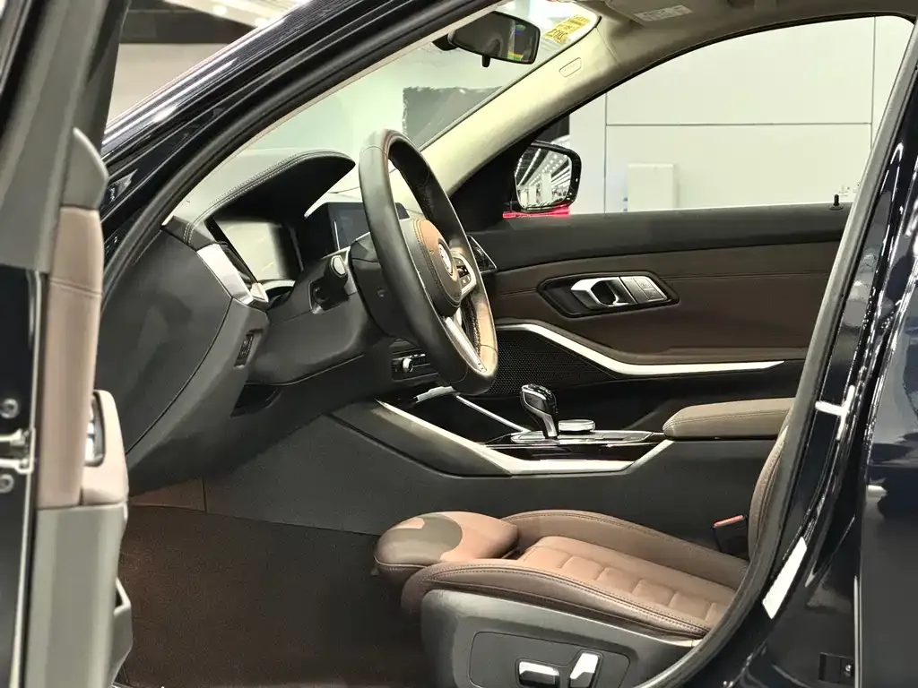 BMW 3 Series 2021 из CN, фото 5