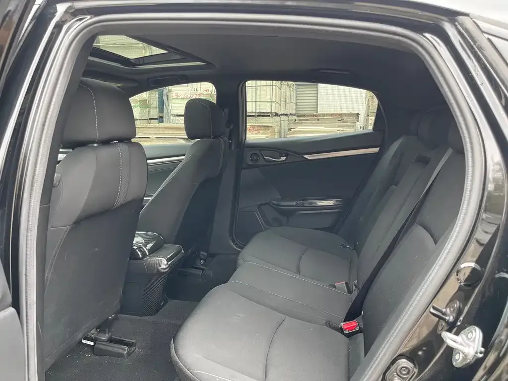 Honda Civic — фото 7