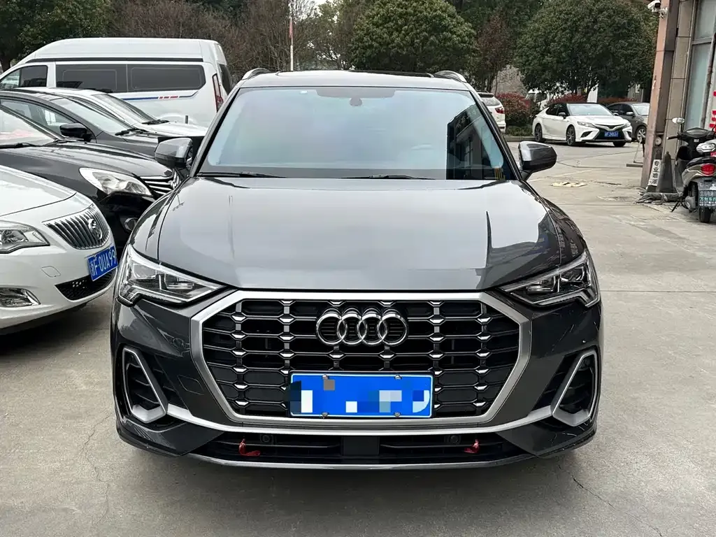 Audi Q3 — фото 4