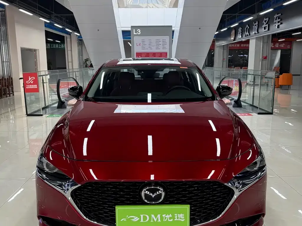Mazda 3 Axela 2024 из CN, фото 2