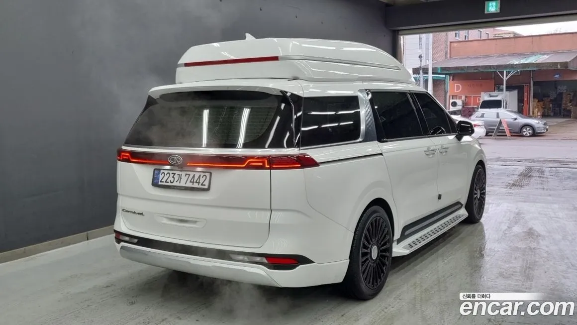 Kia Carnival — фото 10
