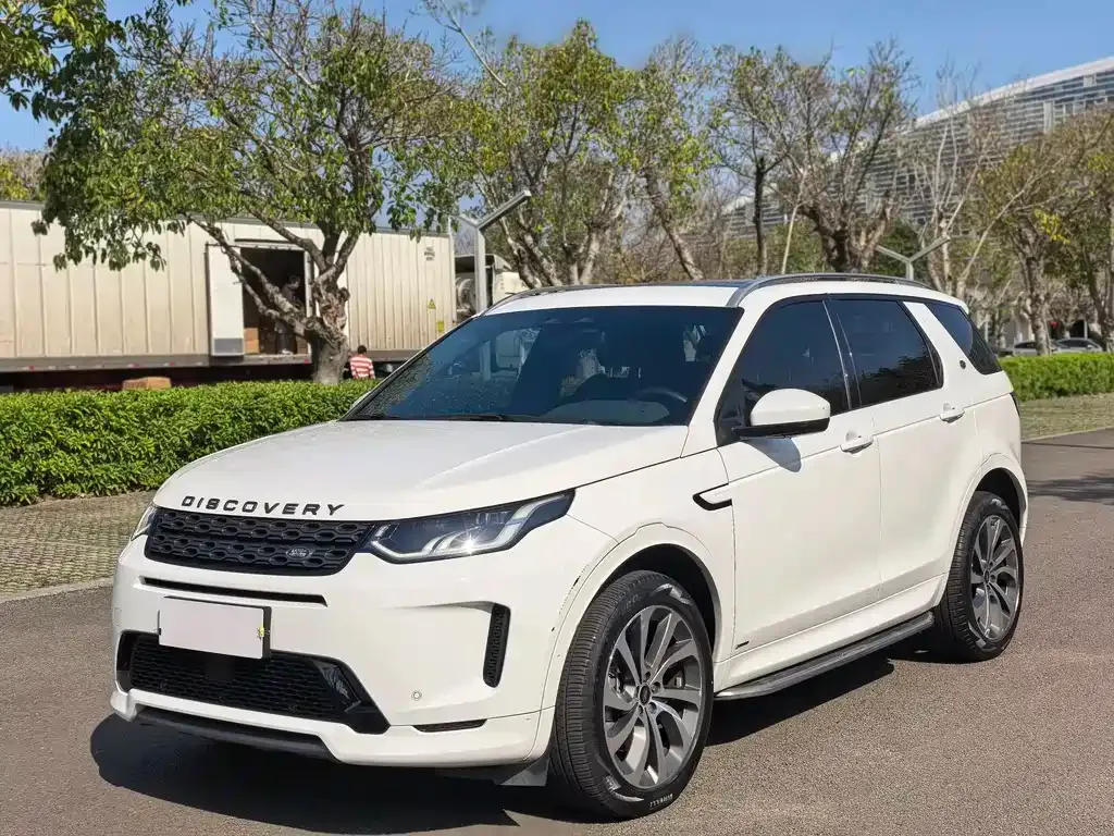 Land Rover Discovery Sport — фото 1