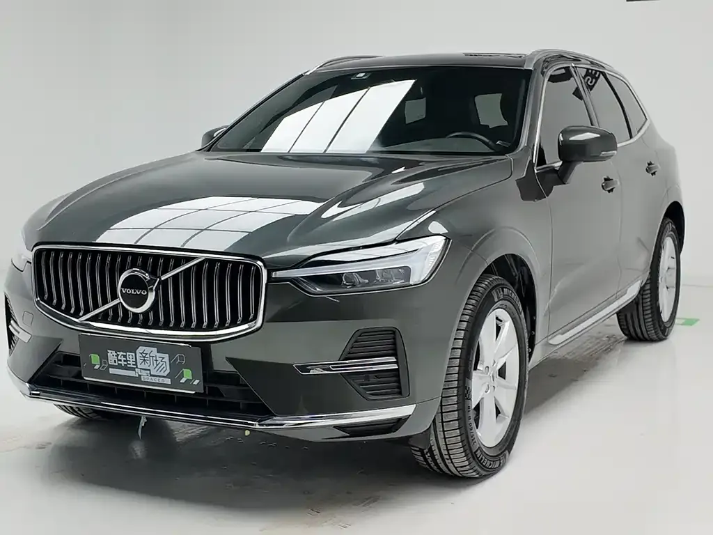 Volvo XC60 — фото 1