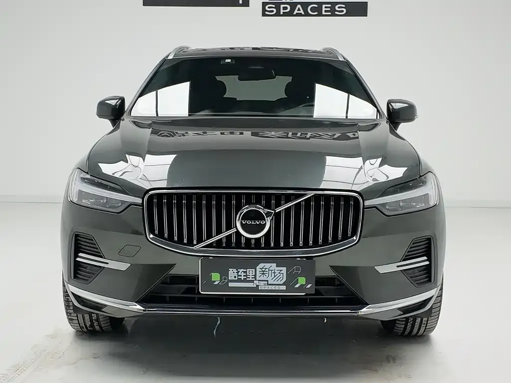 Volvo XC60 — фото 5