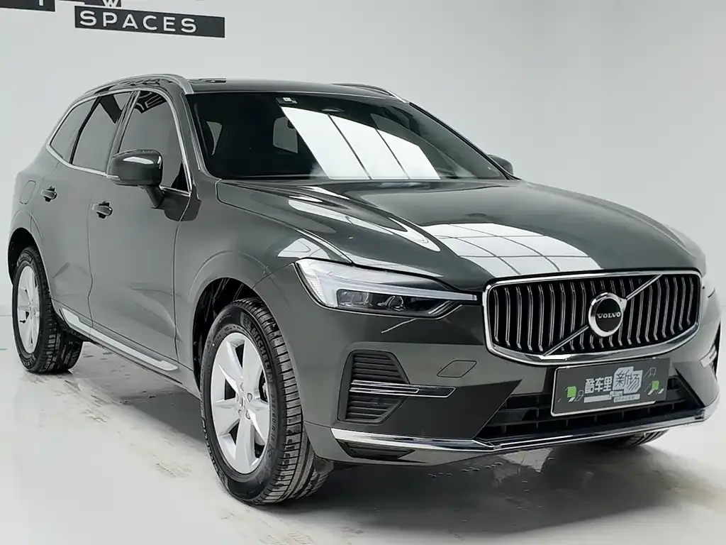 Volvo XC60 — фото 7