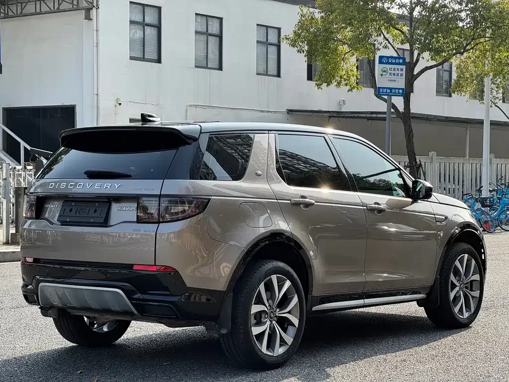 Land Rover Discovery Sport — фото 2