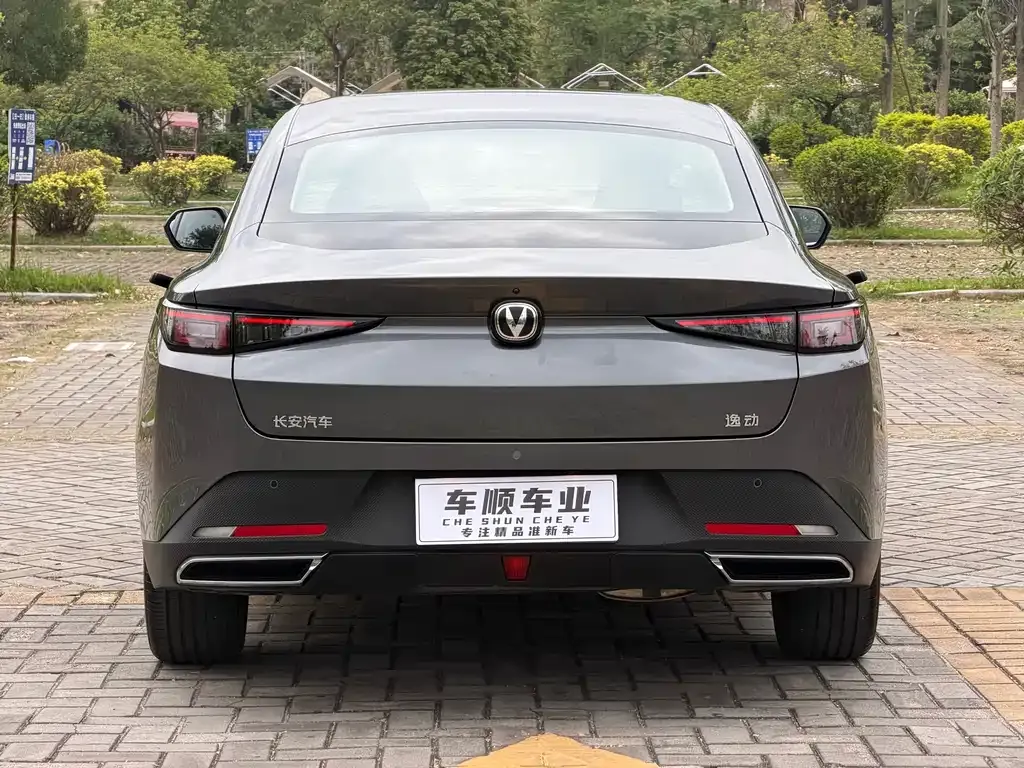 Changan Eado — фото 4