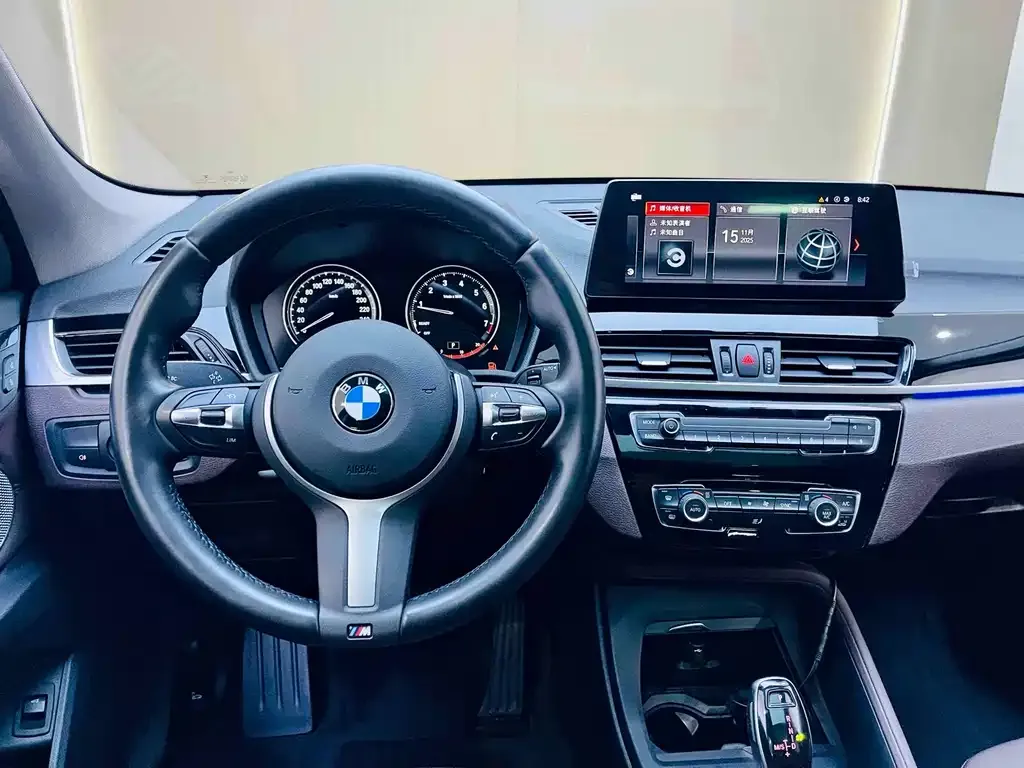 BMW X1 — фото 3