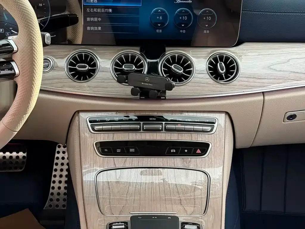 Mercedes-Benz E-Class (Import) — фото 6