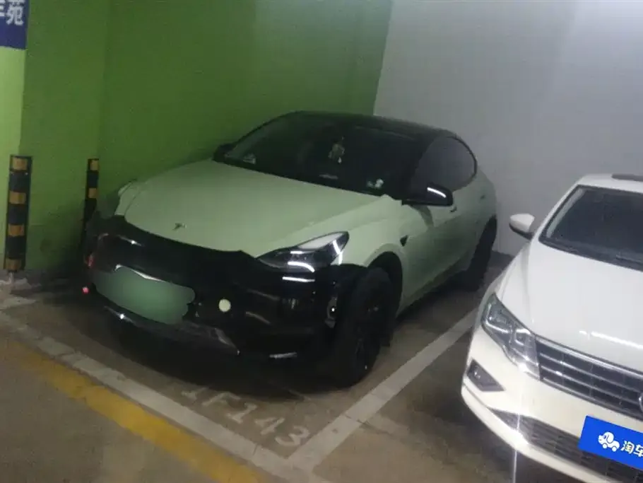 Tesla Model Y — фото 1