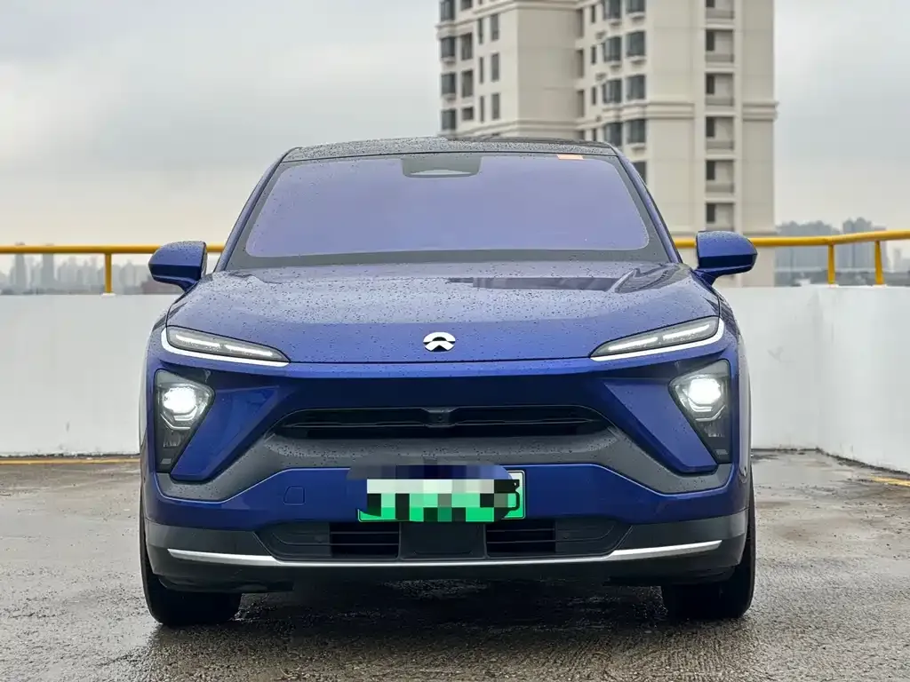 NIO EC6 — фото 10
