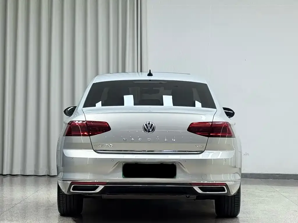 Volkswagen Magotan GTE PHEV 2021 из CN, фото 2