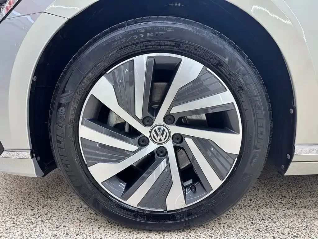Volkswagen Magotan GTE PHEV 2021 из CN, фото 8