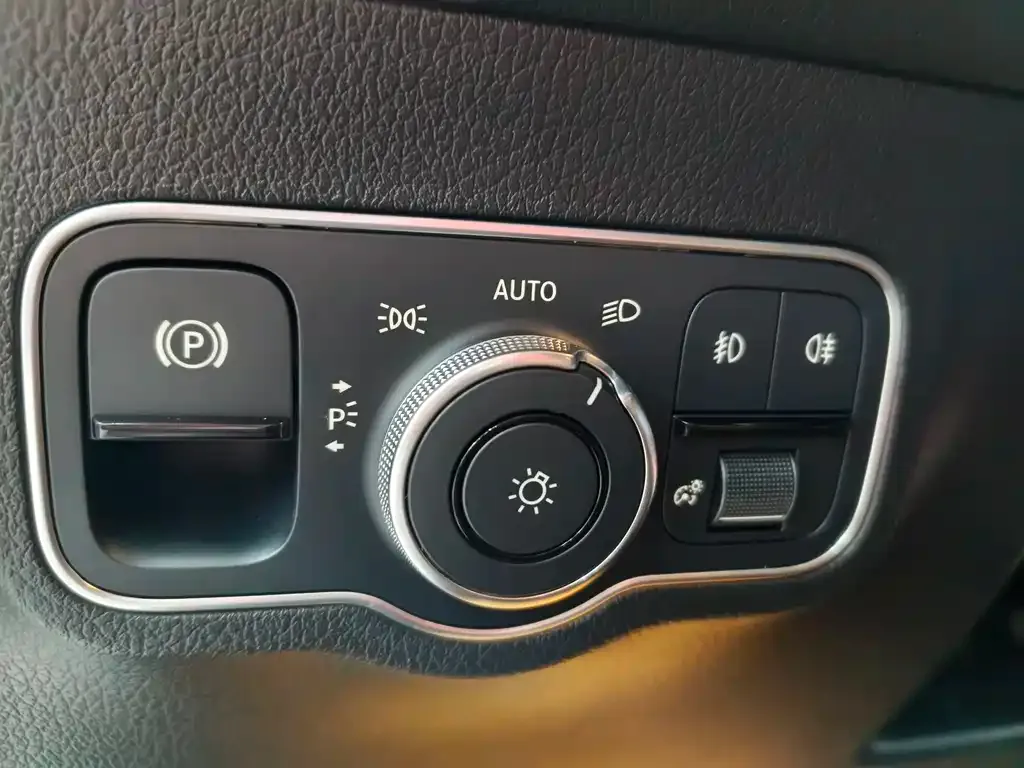 Mercedes-Benz GLB 2023 из CN, фото 8
