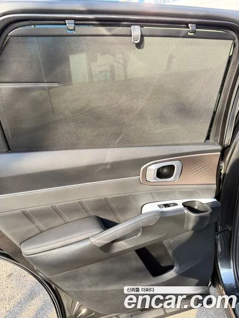 Kia Sorento — фото 10