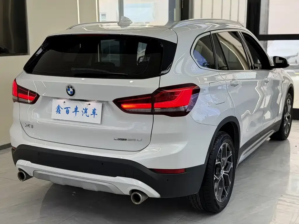 BMW X1 — фото 2