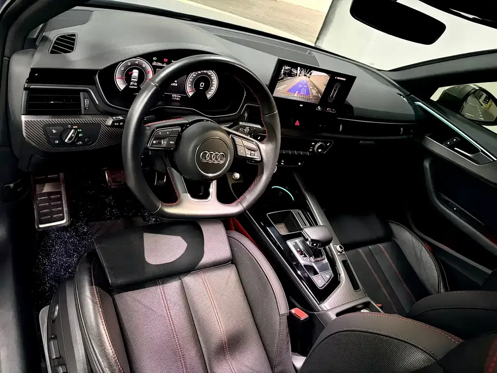 Audi A4L 2022 из CN, фото 9