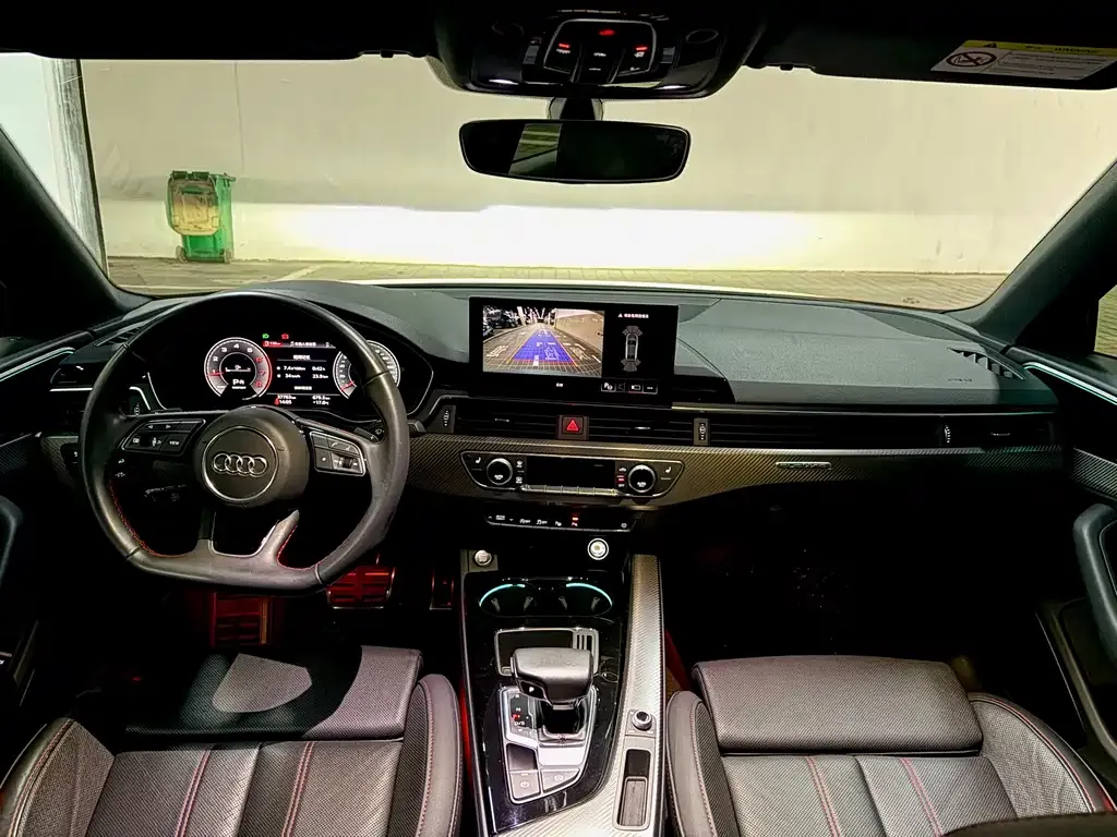 Audi A4L 2022 из CN, фото 8