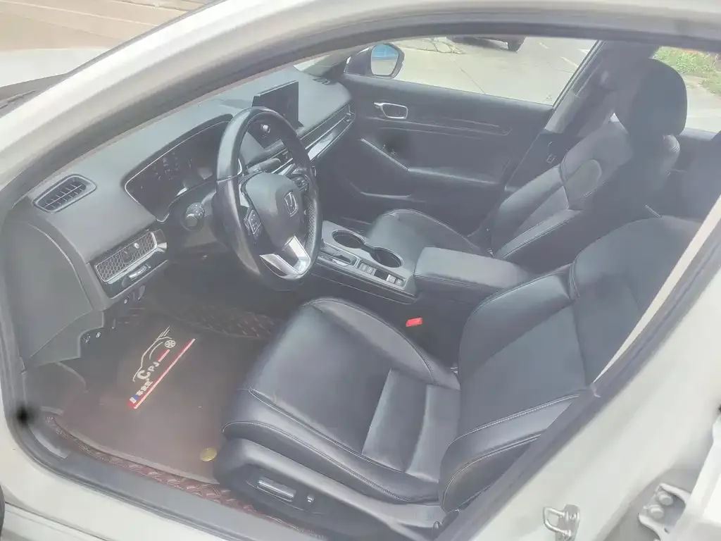 Honda Civic 2022 из CN, фото 2