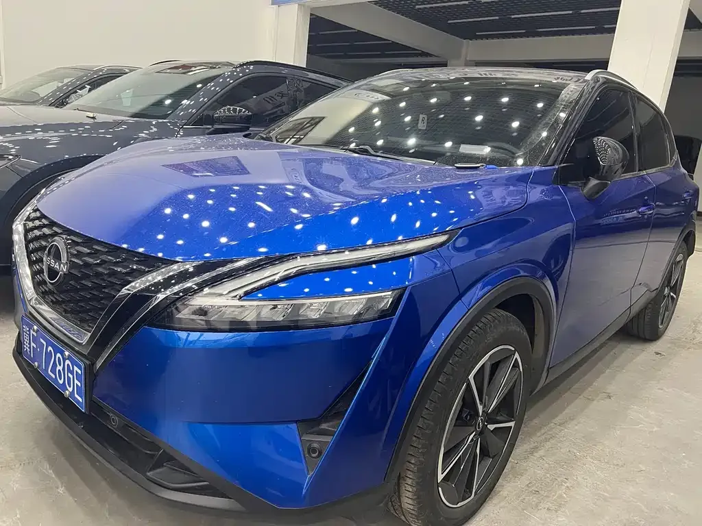 Nissan Qashqai — фото 1