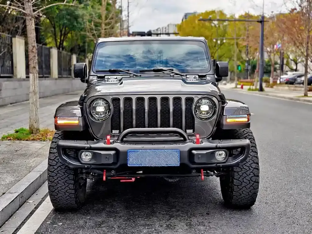 Jeep Wrangler — фото 7