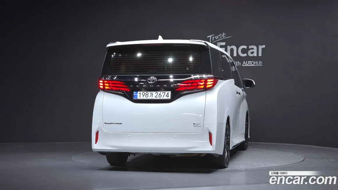 Toyota Alphard 2024 из KR, фото 2