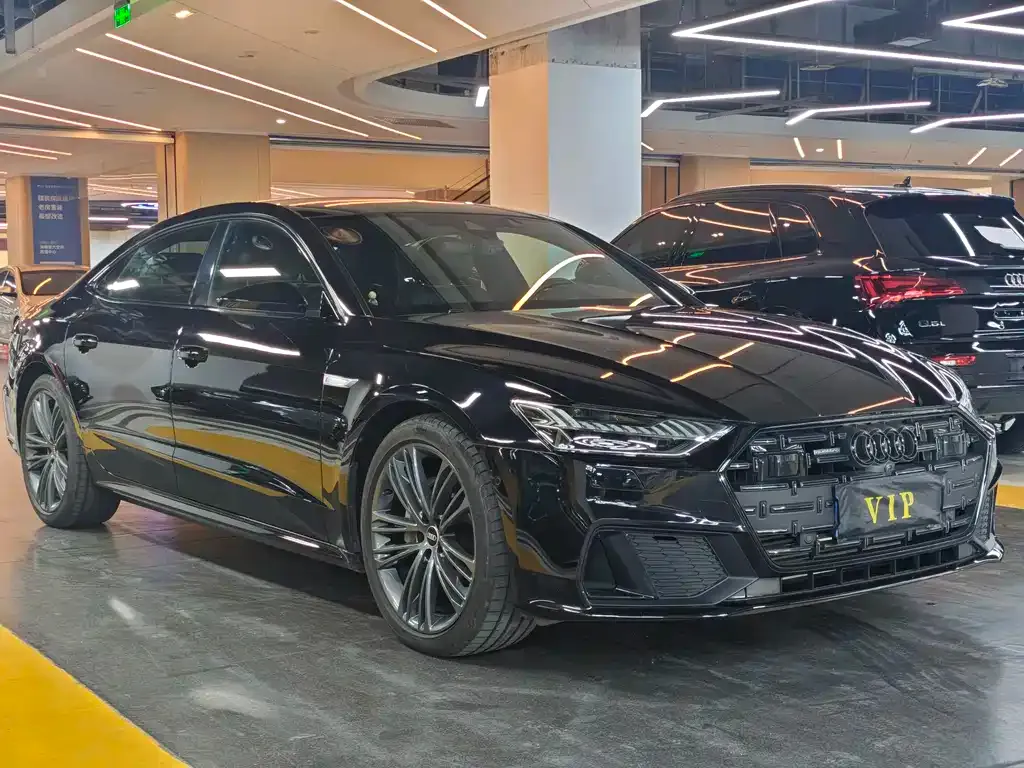Audi A7L — фото 7