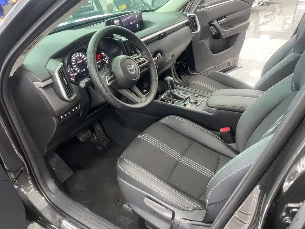 Mazda CX-50 2023 из CN, фото 5
