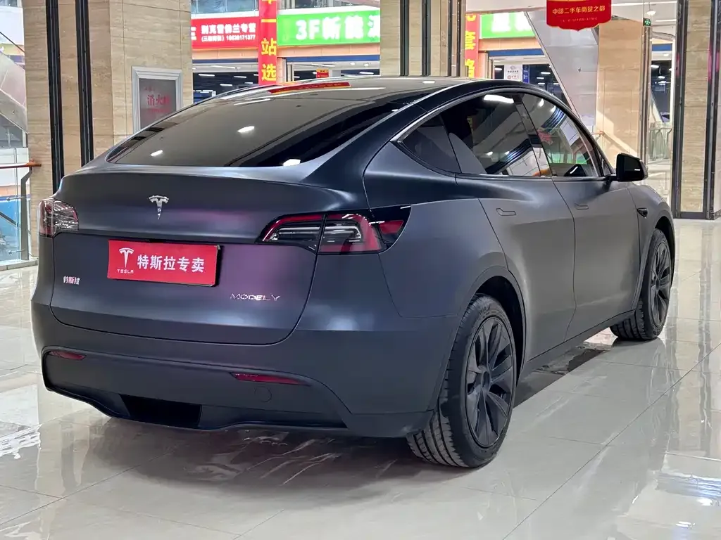 Tesla Model Y — фото 3