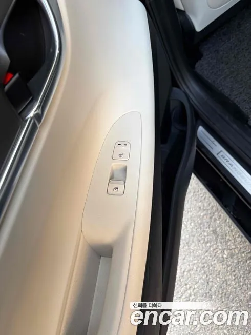 Hyundai Grandeur 2022 из KR, фото 3